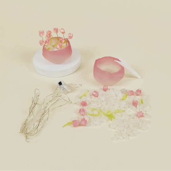 Createkit Tulip LED Night Light DIY Kit - Picture 2 of 10